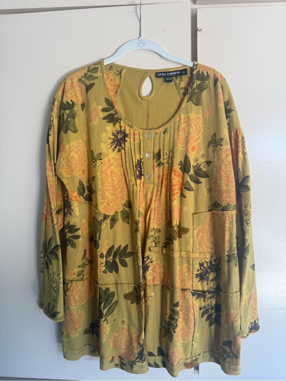 Women's Floral Long-Sleeve Keyhole Tunic in Mustard xl